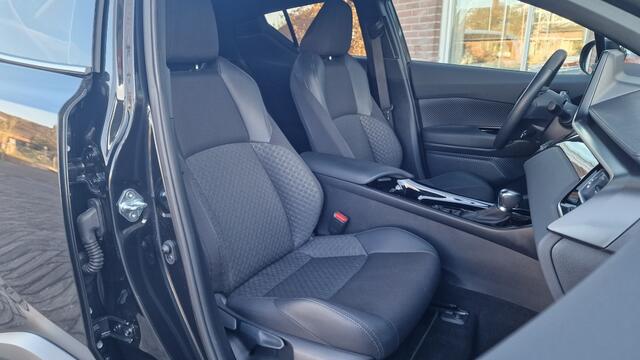 Toyota C-HR 1.8 Hyb. Style Ultimate, BSM, Stoelverwarming