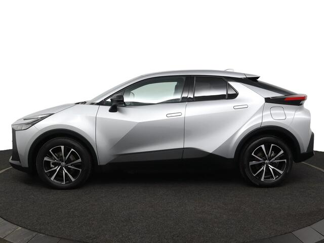 Toyota C-HR 2.0 Plug-in Hybrid 220 Dynamic | 65 KM Elektrische Range | Stoelverwarming | Led Verlichting | Stuurverwarming |