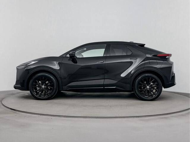 Toyota C-HR 2.0 Plug-in Hybrid 220 Black Edition | INCL. ¤2000,- Inruilpremie | GR Sport | Halfleder | Navigatie | PDC | ACC |
