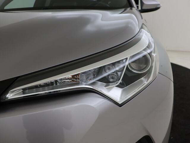 Toyota C-HR 1.8 Hybrid Dynamic | Stoelverwarming | Dealeronderhouden | Achteruitrijcamera |