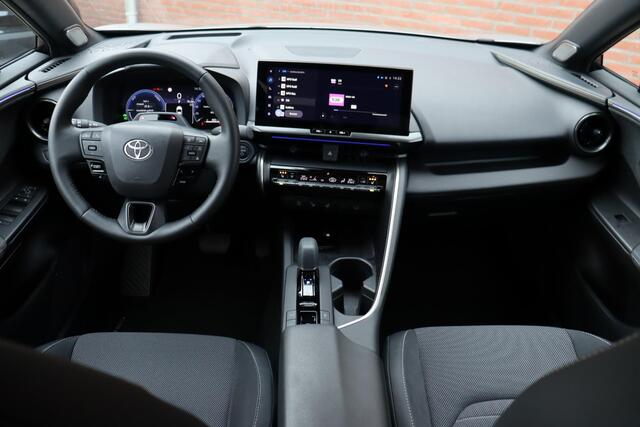 Toyota C-HR 220 Plug-In Executive, Next Gen Pack JBL, Navi, Pano dak, Stoel en stuurverwarming.