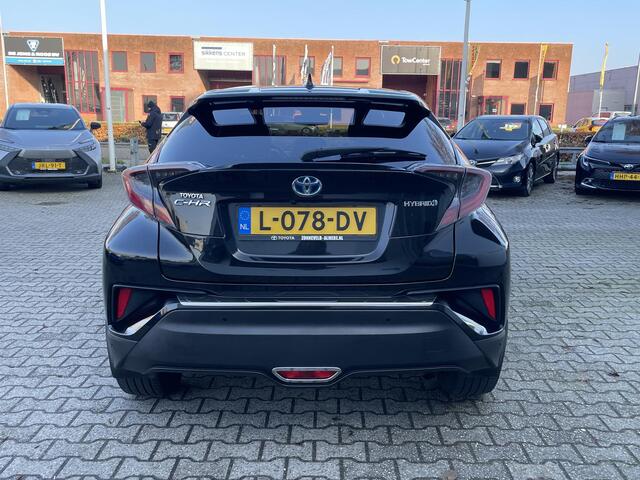 Toyota C-HR 1.8 Hybrid Executive All seasonbanden