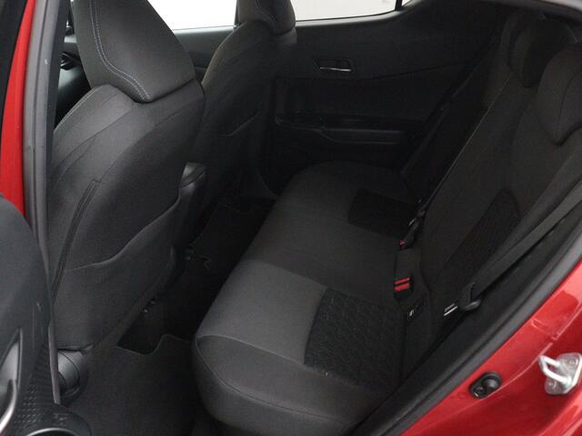 Toyota C-HR 1.8 Hybrid Business Plus Limited | Trekhaak | Stoelverwarming | Stuurwiel verwarmd | Adaptive Cruise Control | Camera | Parkeersensoren | LM velgen |