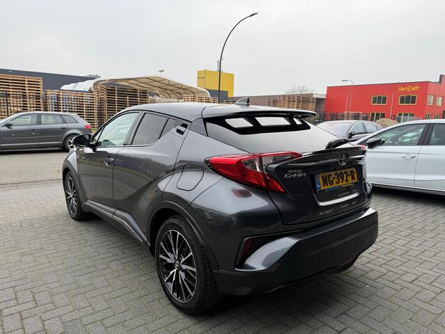 Toyota C-HR 1.8 Hybrid Executive | 2E EIGENAAR | 12MND GARANTIE | AUTOMAAT | AIRCO | CRUISE | DAB | LEDER |