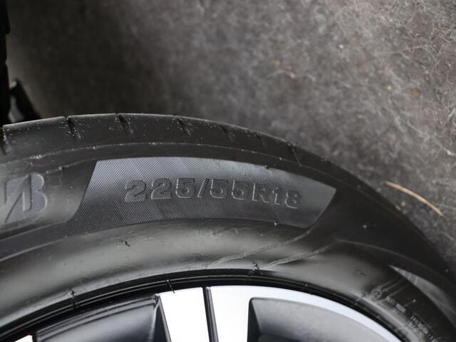 Toyota C-HR 1.8 Hybrid 140 Dynamic | NIEUW & SNEL LEVERBAAR | PRIJS INCL. ALLE ACTIES | MEERDERE KLEUREN LEVERBAAR |