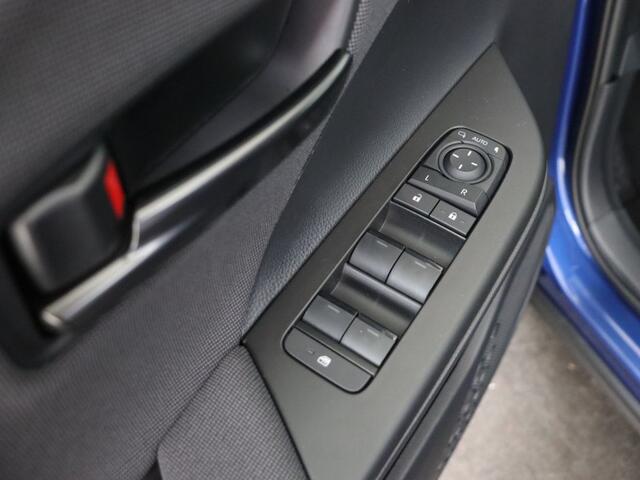 Toyota C-HR 1.8 Hybrid 140 Dynamic | NIEUW & SNEL LEVERBAAR | PRIJS INCL. ALLE ACTIES | MEERDERE KLEUREN LEVERBAAR |