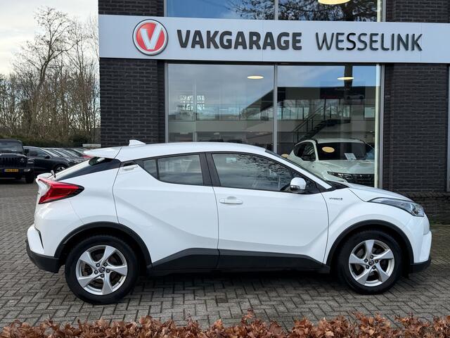 Toyota C-HR 1.8 Hybrid Dynamic | Camera | Navigatie | Stoelverwarming |