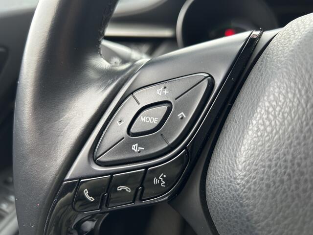 Toyota C-HR 1.8 Hybrid Dynamic // KEYLESS // LED // NAVI // CAMERA // PDC V+A // ADAPTIVE CRUISE // TREKHAAK!!