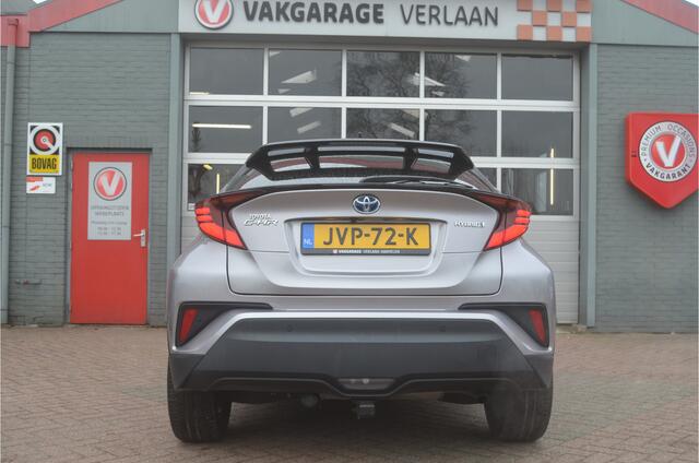 Toyota C-HR 1.8 Hybrid Bi-Tone Trekhaak / dodehoek / stuurverwarming