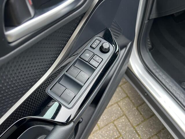 Toyota C-HR 1.8 Hybrid Dynamic LED Navi Carplay Org NL