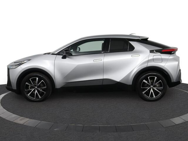 Toyota C-HR 2.0 Plug-in Hybrid 220 Dynamic | Apple Carplay/Android Auto | Parkeersensoren | Stoel/Stuurverwarming |