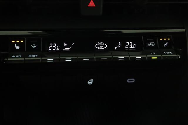 Toyota C-HR 2.0 Plug-in Hybrid 220 Dynamic | Apple Carplay/Android Auto | Parkeersensoren | Stoel/Stuurverwarming |