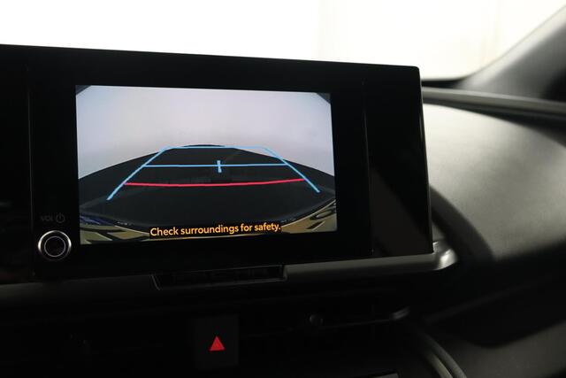 Toyota C-HR 2.0 Plug-in Hybrid 220 Dynamic | Apple Carplay/Android Auto | Parkeersensoren | Stoel/Stuurverwarming |