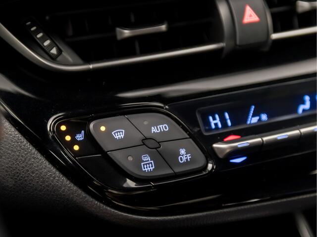 Toyota C-HR 1.8 Hybrid Sport Automaat (NAVIGATIE, CAMERA, JBL AUDIO, ADAPTIVE CRUISE, SPORTSTOELEN, STOELVERWARMING, KEYLESS, PARKEERSENSOREN, ZWART HEMEL, NIEUWSTAAT)
