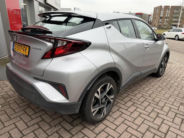 Toyota C-HR 1.8 Hybrid Dynamic | 1e Eigenaar | Lade KM Stand| Dode Hoek Detectie
