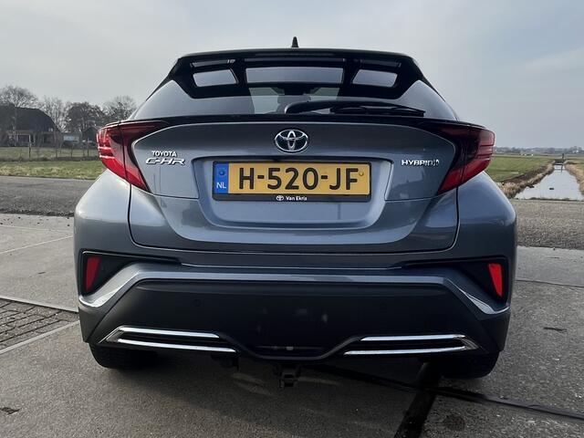 Toyota C-HR 2.0 Hybrid Bi-Tone