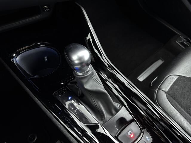 Toyota C-HR 2.0 Hybrid Bi-Tone Limited | Navigatie | Camera | LM velgen | Climate Control | Cruise Control Adaptief |