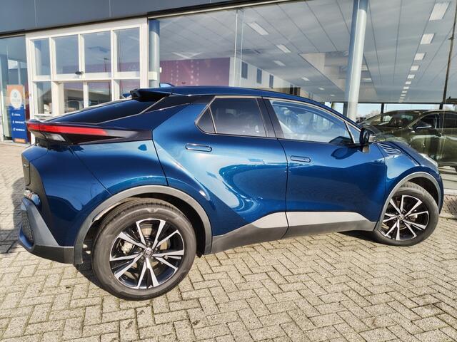 Toyota C-HR 1.8 Hybrid 140 First Edition | Sensoren v/a | Blind Spot | Stoel