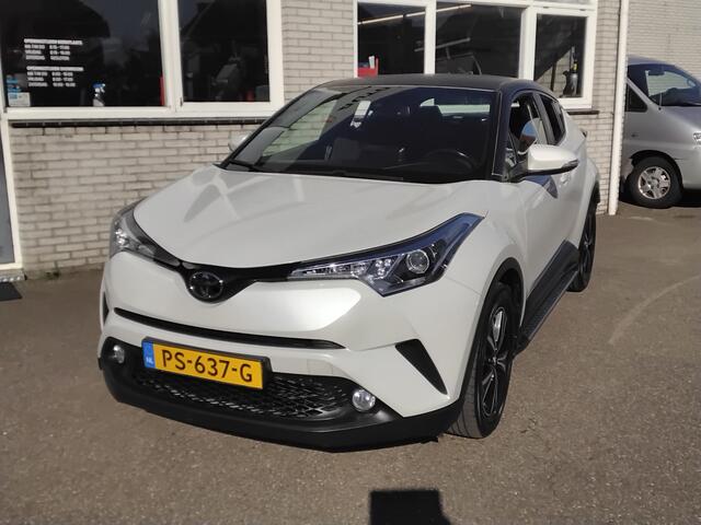 Toyota C-HR 1.2 Dynamic, two tone ,tree planken,eertse eigenaar