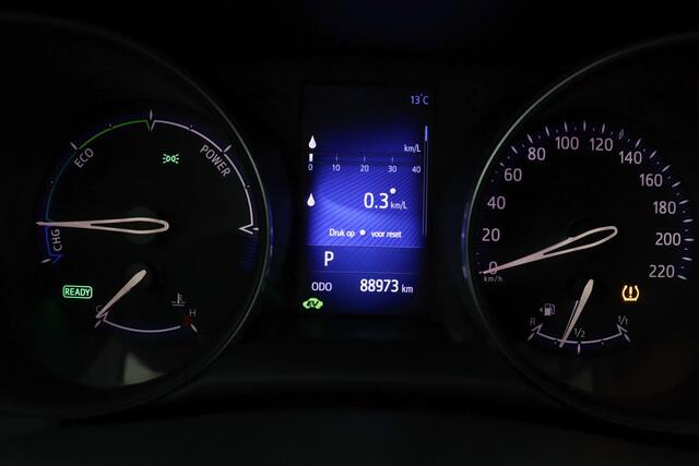 Toyota C-HR 1.8 Hybrid Bi-Tone | Stoelverwarming | Camera | Adaptieve Cruise Control | Lichtmetalen Velgen |