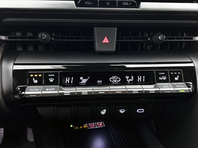 Toyota C-HR 1.8 Hybrid 140 First Edition | Stoel + Stuur + Voorruitverwarming | Blindspot | Groot Scherm | LED |