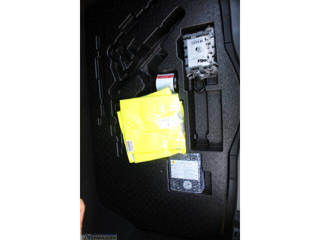 Toyota C-HR 1.8 Hybrid Dynamic | 2023 | Achteruitkijkcamera |