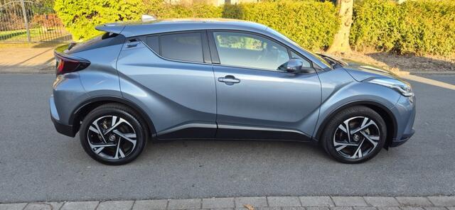 Toyota C-HR 1.8 Hybrid Executive*apple Carplay/Android*navigatie*full led koplampen