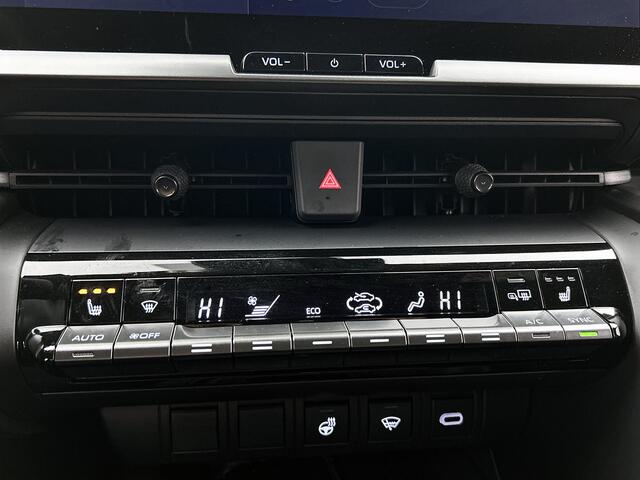 Toyota C-HR 1.8 Hybrid 140 First Edition | BTW Voertuig | Stoelverwarming |