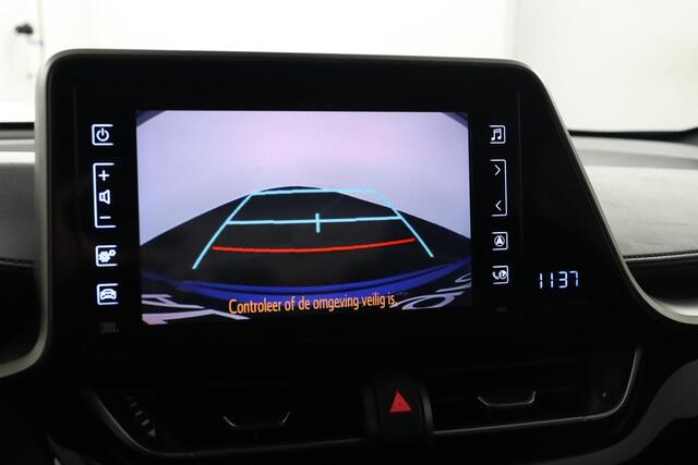 Toyota C-HR 1.8 Hybrid Executive | Navigatie | Trekhaak | Stoel / Stuurverwarming | JBL | Dodehoekdetectie |
