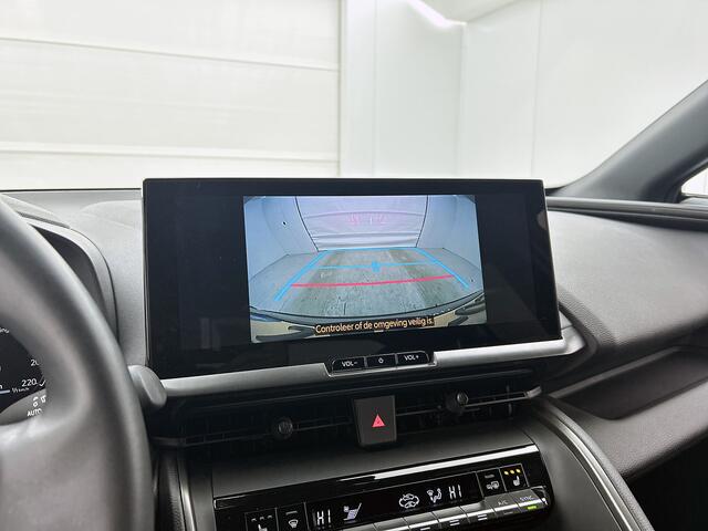Toyota C-HR 1.8 Hybrid 140 First Edition | Stoel + Stuur + Voorruitverwarming | Blindspot | Groot Scherm | LED |