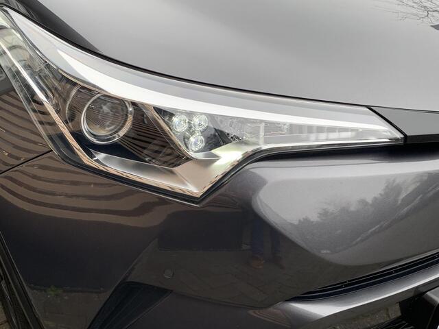 Toyota C-HR 1.8 Hybrid Business Intro | Rijklaar | Navigatie | Stoelverwarming | Leder