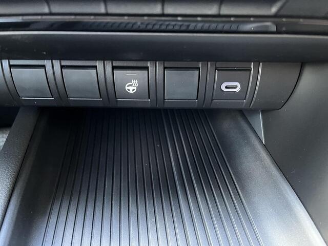 Toyota C-HR 2.0 Plug-in Hybrid 220 Dynamic | Nu met EXTRA INRUILVOORDEEL VAN ¤ 2.000,-