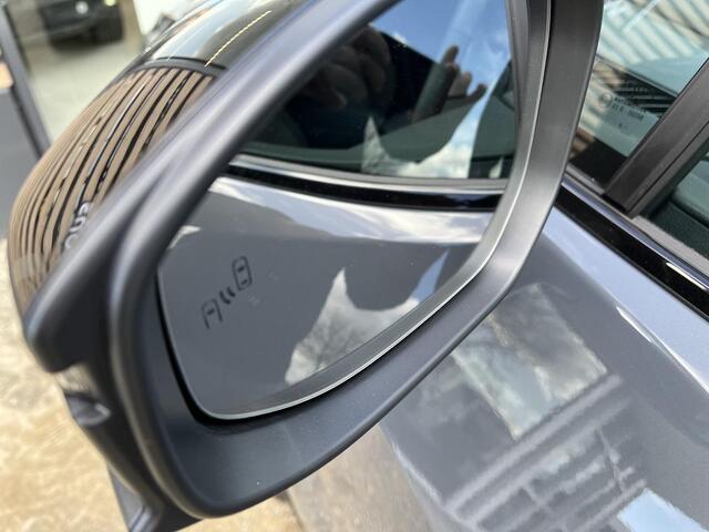 Toyota C-HR 2.0 Plug-in Hybrid 220 Dynamic | Nu met EXTRA INRUILVOORDEEL VAN ¤ 2.000,-