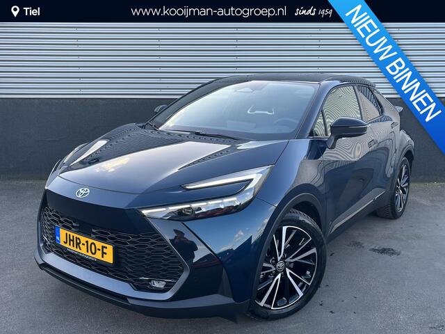 Toyota C-HR 1.8 Hybrid 140 Executive Auto vol luxe met zeer lage KM stand! Dodehoekdetectie, camera, cruise control, stoelverwarming, NL-auto, automaat!