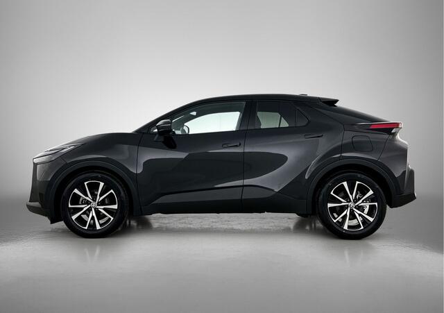 Toyota C-HR 1.8 Hybrid 140 First Edition | Navigatie | Climate control | LM velgen | Winterpakket |
