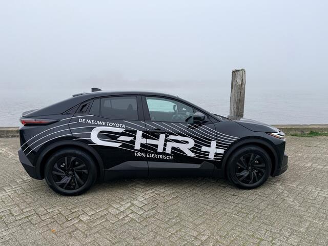 Toyota C-HR First Edition 77 kWh | DEMO & DIRECT LEVERBAAR |