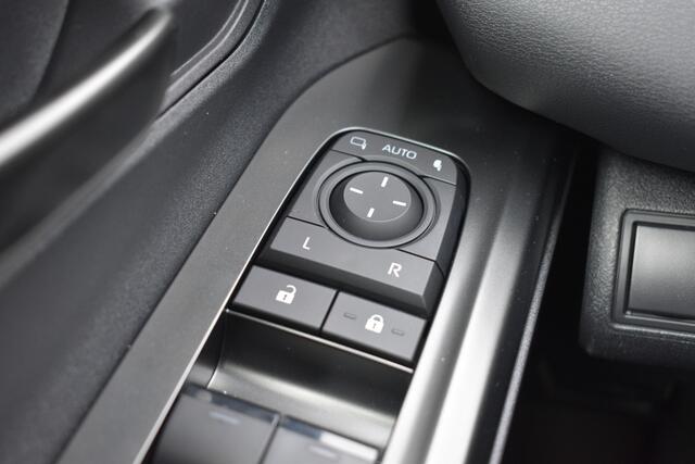 Toyota C-HR First Edition 77 kWh Automaat 225pk | Achterklep elektrisch | Stoel&Stuur verwarming | Privacy Glass | Demonstratieauto, wordt mee gereden