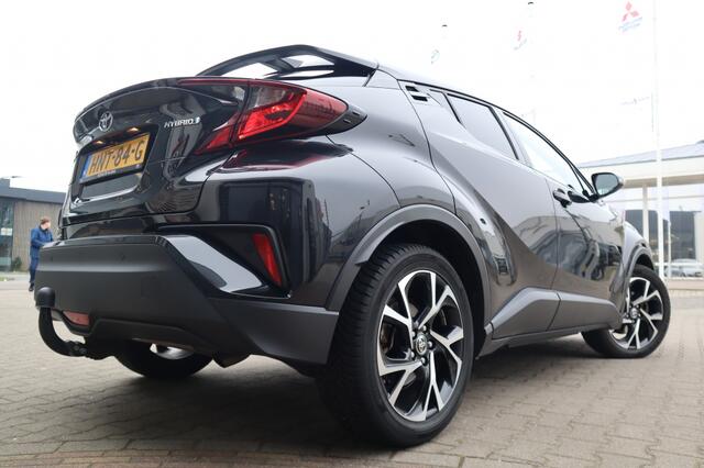Toyota C-HR 1.8 Hybrid Dynamic Blindspot/Trekhaak/PDC voor en achter