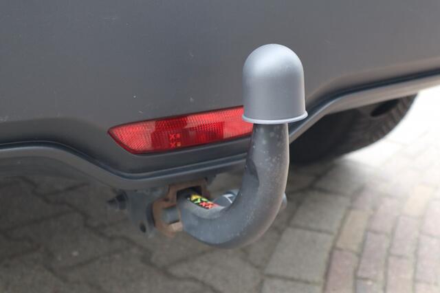 Toyota C-HR 1.8 Hybrid Dynamic Blindspot/Trekhaak/PDC voor en achter