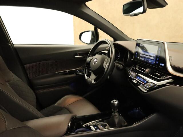 Toyota C-HR 1.2 Executive - ORIGINEEL NEDERLANDSE AUTO - NAVIGATIE - ADAPTIEVE CRUISE CONTROL - STOELVERWARMING VOORZIJDE - CLIMATE CONTROL - EXTRA GETINT GLAS - PARKEERSENSOREN VOOR + ACHTER - ELEKTRISCHE RAMEN/SPIEGELS - KEYLESS ENTRY