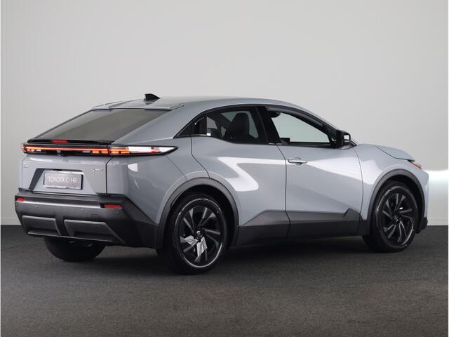 Toyota C-HR First Edition 77 kWh *NIEUW*