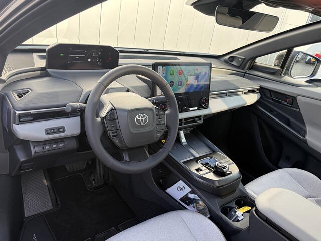 Toyota C-HR Executive AWD 77 kWh Nieuw NL Auto Panorama Bi-Tone 360 Camera Stoel Stuur Verwamd