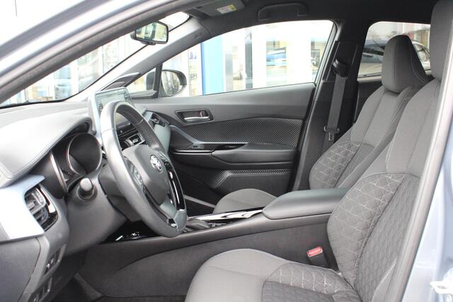 Toyota C-HR 2.0 Hybrid Style | JBL Audio | BLIS | Stoelverarming | Camera | Navigatie | Cruise Control |