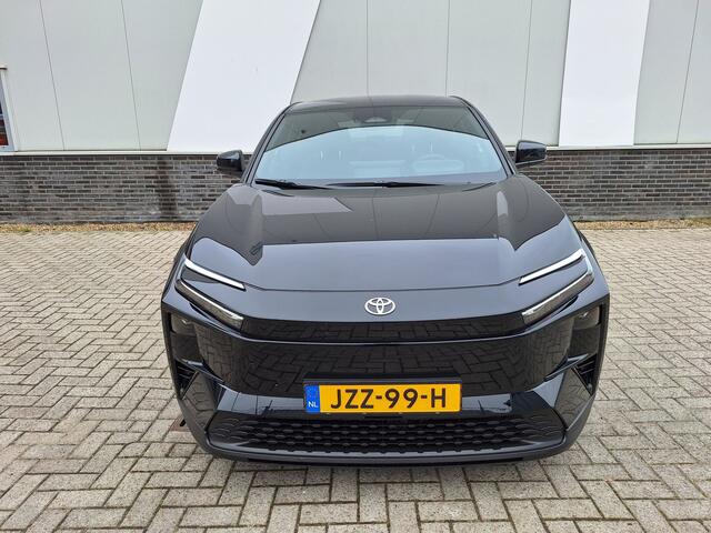 Toyota C-HR First Edition 77 kWh PDC v+a Navi WLTP 607km actieradius