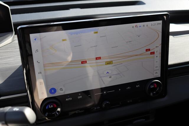 Toyota C-HR First Edition 77 kWh, Apple Carplay / Android Auto ,Adaptieve cruise control.