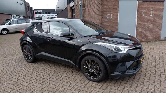 Toyota C-HR 1.8 Hybrid Dynamic Dealer onderhouden, Parkeersensoren, Navigatie, Camera
