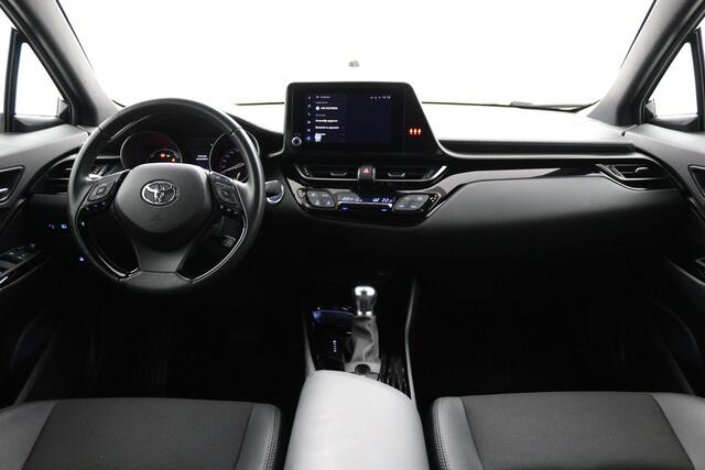Toyota C-HR 1.8 Hybrid Executive | Stoelverwarming | Keyless | Apple carplay android auto | Parkeersensoren |