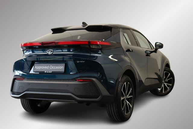 Toyota C-HR 1.8 Hybrid 140 First Edition Bitone, Groot scherm Stoel en stuurverwarming, Apple Carplay, Android Auto, Elek Achterklep.
