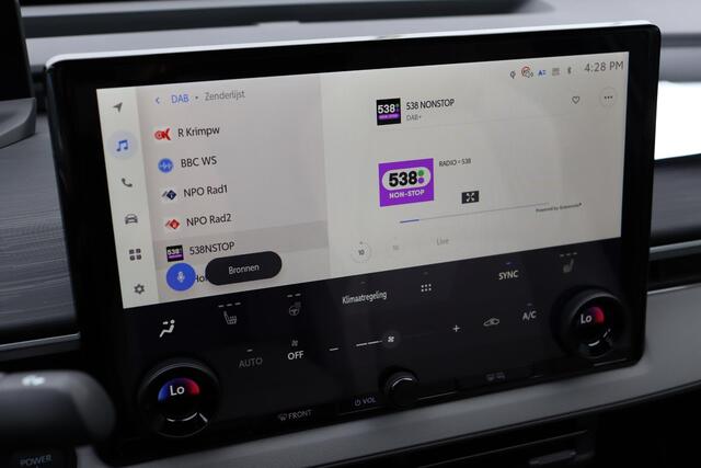 Toyota C-HR Executive AWD 77 kWh, Pano, JBL, 360 Camera, Apple Carplay / Android Auto.