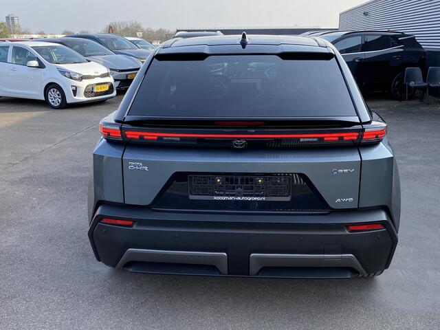 Toyota C-HR Executive AWD 77 kWh ACTIE! SNEL RIJDEN! Nu ¤2.000,- voordeel! Nu extra scherp geprijsd! 0344-611400